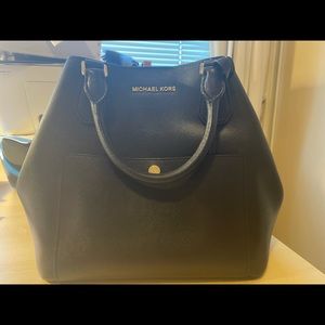 Michael Kors satchel (large)